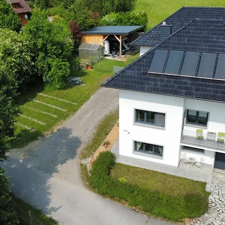 Haus Im Gruenen * باد زل