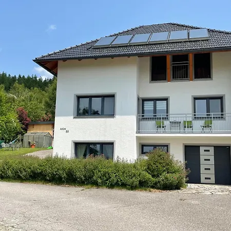 Haus Im Gruenen * باد زل