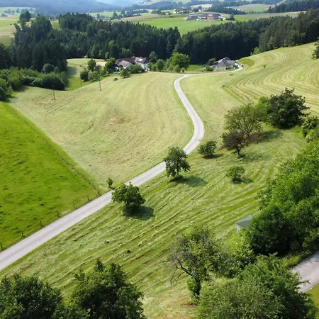 Haus Im Gruenen Tatil Evi *