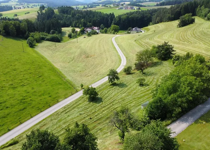Haus Im Gruenen Prázdninový dům *
